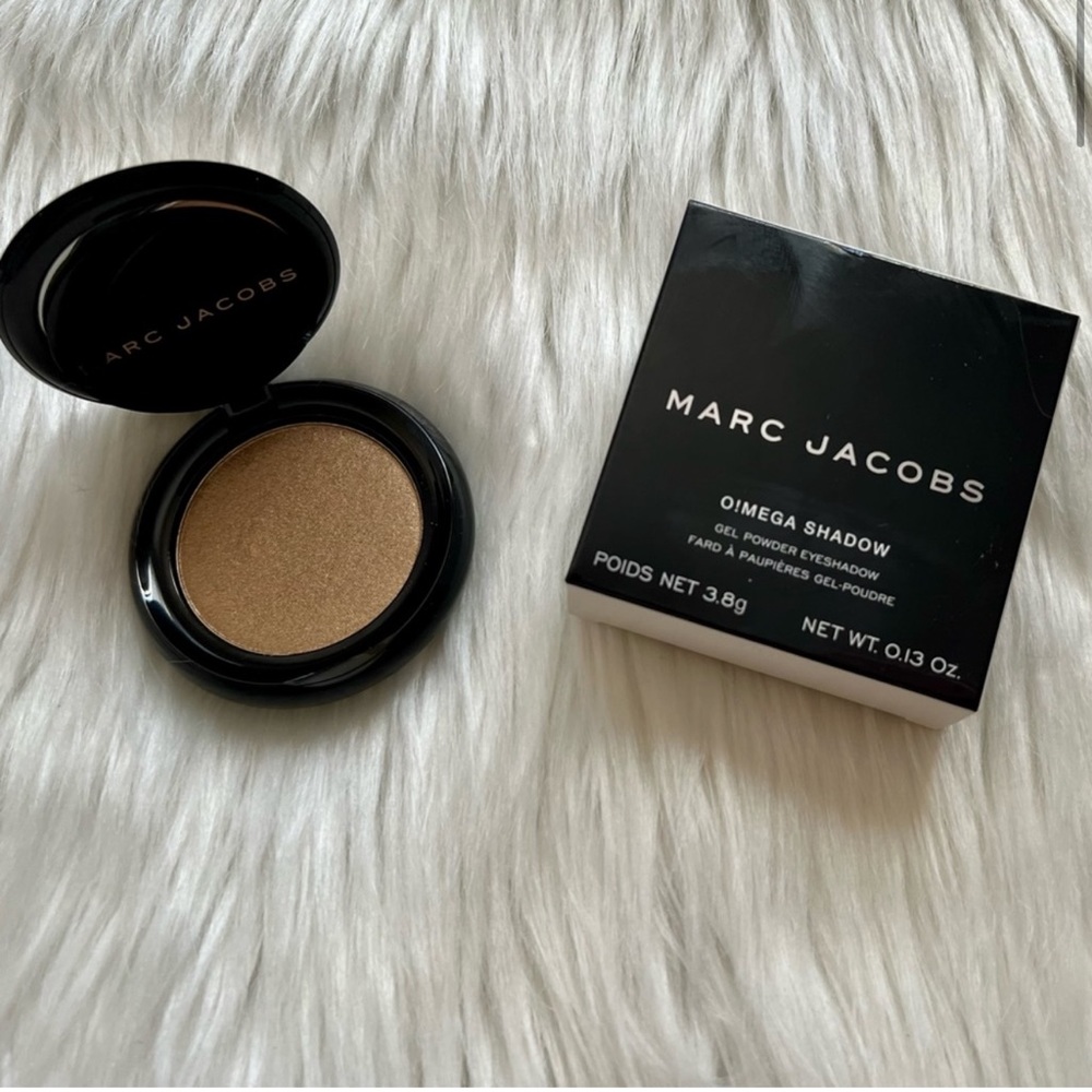 MARC JACOBS BEAUTY-O!mega Gel Powder Eyeshadow
Bravo-O!